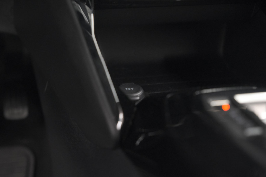 Peugeot 208 PureTech 100 EAT8 Allure Pack | Camera | Apple Carplay | Parkeersensoren | Stoelverwarming Peugeot 208 PureTech 100 EAT8 Allure Pack | Camera | Apple Carplay | Parkeersensoren | Stoelverwarming