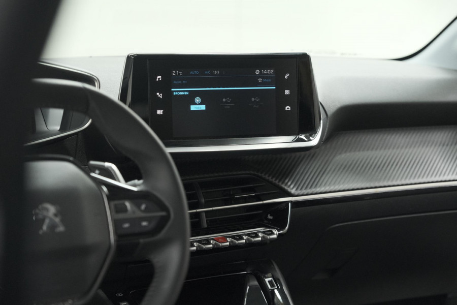 Peugeot 208 PureTech 100 EAT8 Allure Pack | Camera | Apple Carplay | Parkeersensoren | Stoelverwarming Peugeot 208 PureTech 100 EAT8 Allure Pack | Camera | Apple Carplay | Parkeersensoren | Stoelverwarming