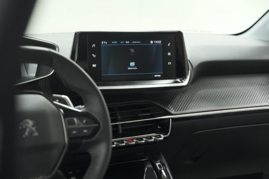 Peugeot 208 PureTech 100 EAT8 Allure Pack | Camera | Apple Carplay | Parkeersensoren | Stoelverwarming Peugeot 208 PureTech 100 EAT8 Allure Pack | Camera | Apple Carplay | Parkeersensoren | Stoelverwarming