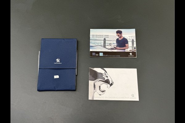 Peugeot 3008 T131PK Automaat Leder Apple Carplay Android Auto 360°Camera Navi Ecc Cruise Control Pdc DAB+ Elek. Achterklep Keyless Wifi Led Lmv 19" Privacy Glas Bluetooth Connected Apps 1e Eigenaar Origineel Nederlandse Auto