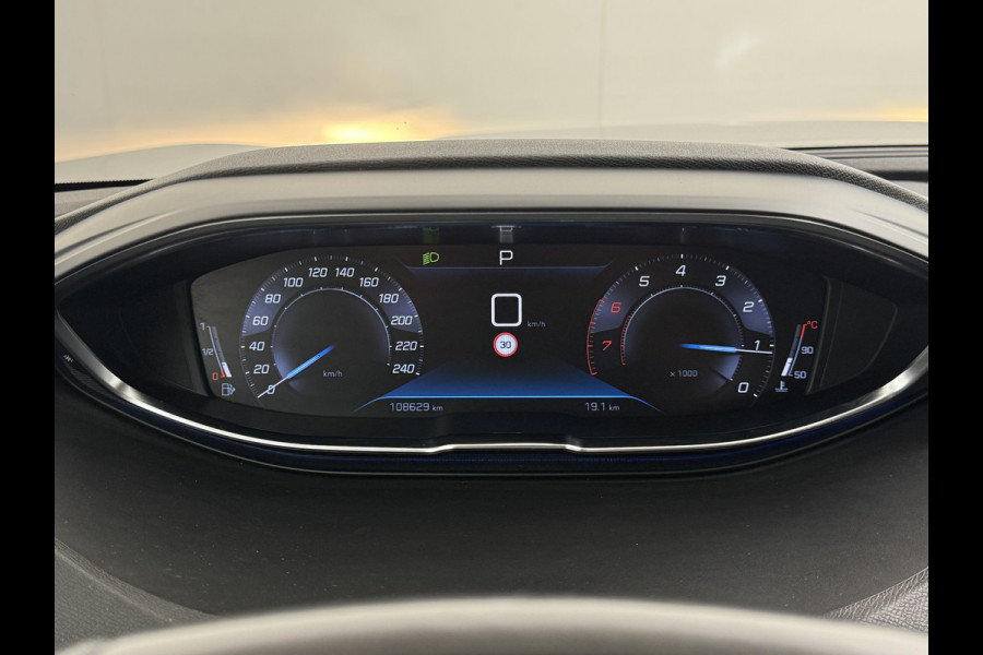 Peugeot 3008 T131PK Automaat Leder Apple Carplay Android Auto 360°Camera Navi Ecc Cruise Control Pdc DAB+ Elek. Achterklep Keyless Wifi Led Lmv 19" Privacy Glas Bluetooth Connected Apps 1e Eigenaar Origineel Nederlandse Auto
