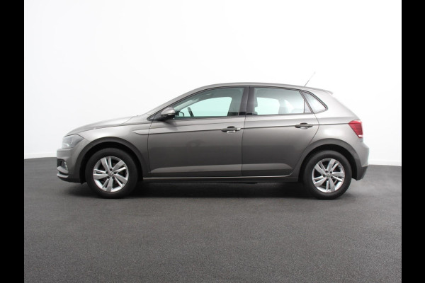 Volkswagen Polo 1.0 TSI 95pk Comfortline | Navigatie | Apple Carplay / Android Auto | Bluetooth | Cruise control | Lichtmetalen Velgen Volkswagen Polo 1.0 TSI 95pk Comfortline | Navigatie | Apple Carplay / Android Auto | Bluetooth | Cruise control | Lichtmetalen Velgen