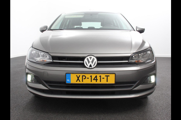 Volkswagen Polo 1.0 TSI 95pk Comfortline | Navigatie | Apple Carplay / Android Auto | Bluetooth | Cruise control | Lichtmetalen Velgen Volkswagen Polo 1.0 TSI 95pk Comfortline | Navigatie | Apple Carplay / Android Auto | Bluetooth | Cruise control | Lichtmetalen Velgen