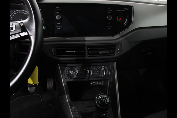 Volkswagen Polo 1.0 TSI 95pk Comfortline | Navigatie | Apple Carplay / Android Auto | Bluetooth | Cruise control | Lichtmetalen Velgen Volkswagen Polo 1.0 TSI 95pk Comfortline | Navigatie | Apple Carplay / Android Auto | Bluetooth | Cruise control | Lichtmetalen Velgen