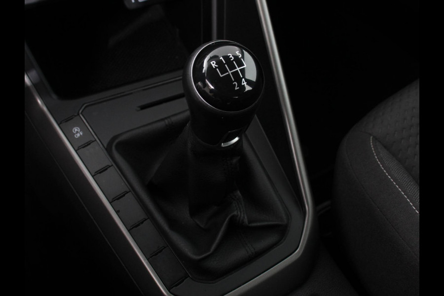 Volkswagen Polo 1.0 TSI 95pk Comfortline | Navigatie | Apple Carplay / Android Auto | Bluetooth | Cruise control | Lichtmetalen Velgen Volkswagen Polo 1.0 TSI 95pk Comfortline | Navigatie | Apple Carplay / Android Auto | Bluetooth | Cruise control | Lichtmetalen Velgen