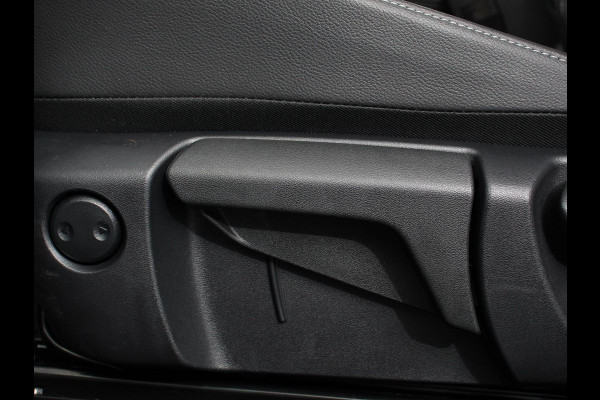 Nissan QASHQAI 1.3 MHEV Automaat N-Connecta | Navigatie | Climate Control | Sfeerverlichting | Camera 360 | Led | Dab | Verwarmde voorstoelen | Adaptive Cruise Control | Digitale Cockpit | Lichtmetalen Velgen Nissan QASHQAI 1.3 MHEV Automaat N-Connecta | Navigatie | Climate Control | Sfeerverlichting | Camera 360 | Led | Dab | Verwarmde voorstoelen | Adaptive Cruise Control | Digitale Cockpit | Lichtmetalen Velgen