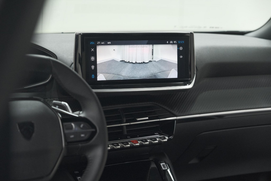 Peugeot 2008 Hybrid 136 e-DCS6 Allure | 360 Camera | Adaptieve Cruise Control | Dodehoekdetectie | Navigatie