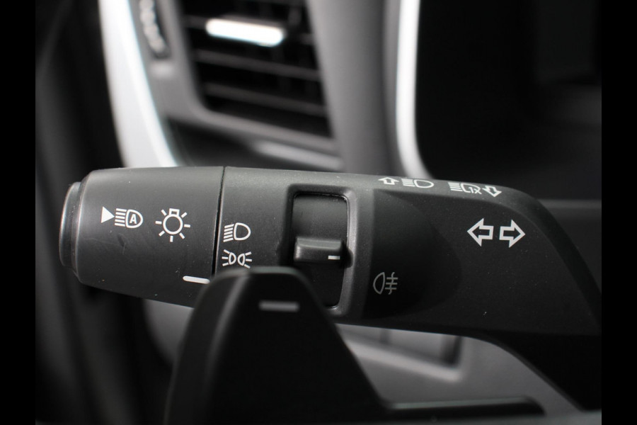 Nissan QASHQAI 1.3 MHEV Automaat N-Connecta | Navigatie | Climate Control | Sfeerverlichting | Camera 360 | Led | Dab | Verwarmde voorstoelen | Adaptive Cruise Control | Digitale Cockpit | Lichtmetalen Velgen Nissan QASHQAI 1.3 MHEV Automaat N-Connecta | Navigatie | Climate Control | Sfeerverlichting | Camera 360 | Led | Dab | Verwarmde voorstoelen | Adaptive Cruise Control | Digitale Cockpit | Lichtmetalen Velgen