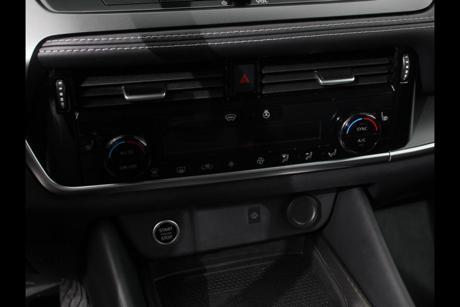 Nissan QASHQAI 1.3 MHEV Automaat N-Connecta | Navigatie | Climate Control | Sfeerverlichting | Camera 360 | Led | Dab | Verwarmde voorstoelen | Adaptive Cruise Control | Digitale Cockpit | Lichtmetalen Velgen Nissan QASHQAI 1.3 MHEV Automaat N-Connecta | Navigatie | Climate Control | Sfeerverlichting | Camera 360 | Led | Dab | Verwarmde voorstoelen | Adaptive Cruise Control | Digitale Cockpit | Lichtmetalen Velgen