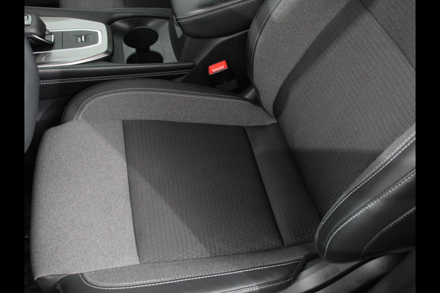 Nissan QASHQAI 1.3 MHEV Automaat N-Connecta | Navigatie | Climate Control | Sfeerverlichting | Camera 360 | Led | Dab | Verwarmde voorstoelen | Adaptive Cruise Control | Digitale Cockpit | Lichtmetalen Velgen Nissan QASHQAI 1.3 MHEV Automaat N-Connecta | Navigatie | Climate Control | Sfeerverlichting | Camera 360 | Led | Dab | Verwarmde voorstoelen | Adaptive Cruise Control | Digitale Cockpit | Lichtmetalen Velgen