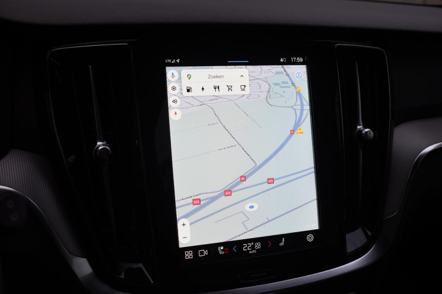 Volvo V60 T6 350PK Automaat Plug-in hybrid AWD Plus Dark / Panoramadak / Harman Kardon / 360 camera / Climate pack / Intellisafe / Trekhaak Volvo V60 T6 350PK Automaat Plug-in hybrid AWD Plus Dark / Panoramadak / Harman Kardon / 360 camera / Climate pack / Intellisafe / Trekhaak