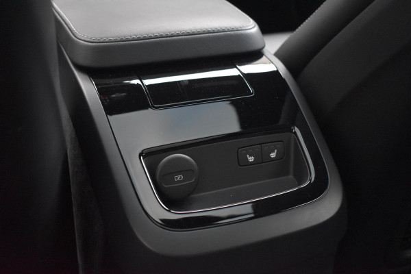 Volvo V60 T6 350PK Automaat Plug-in hybrid AWD Plus Dark / Panoramadak / Harman Kardon / 360 camera / Climate pack / Intellisafe / Trekhaak Volvo V60 T6 350PK Automaat Plug-in hybrid AWD Plus Dark / Panoramadak / Harman Kardon / 360 camera / Climate pack / Intellisafe / Trekhaak