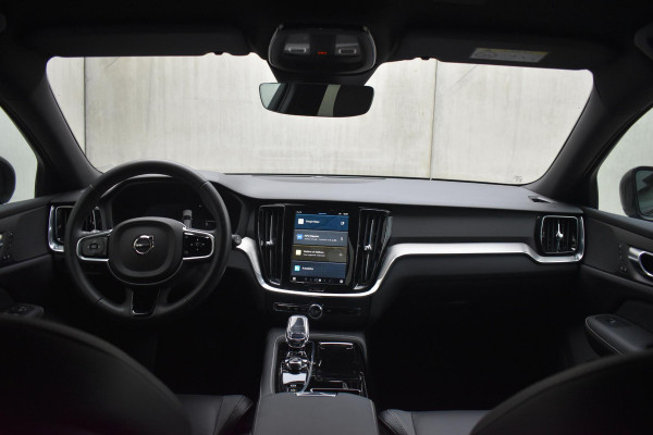 Volvo V60 T6 350PK Automaat Plug-in hybrid AWD Plus Dark