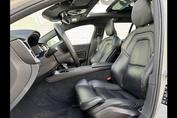 Volvo V60 2.0 D4 Momentum Adaptive cruise Climate control Parkeercamera met sensoren Apple / Android Stoelverwarming Harman Kardon Volvo V60 2.0 D4 Momentum Adaptive cruise Climate control Parkeercamera met sensoren Apple / Android Stoelverwarming Harman Kardon