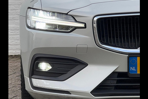 Volvo V60 2.0 D4 Momentum Adaptive cruise Climate control Parkeercamera met sensoren Apple / Android Stoelverwarming Harman Kardon Volvo V60 2.0 D4 Momentum Adaptive cruise Climate control Parkeercamera met sensoren Apple / Android Stoelverwarming Harman Kardon