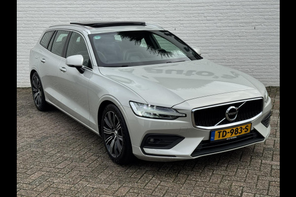 Volvo V60 2.0 D4 Momentum Adaptive cruise Climate control Parkeercamera met sensoren Apple / Android Stoelverwarming Harman Kardon Volvo V60 2.0 D4 Momentum Adaptive cruise Climate control Parkeercamera met sensoren Apple / Android Stoelverwarming Harman Kardon