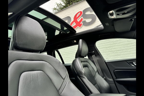 Volvo V60 2.0 D4 Momentum Adaptive cruise Climate control Parkeercamera met sensoren Apple / Android Stoelverwarming Harman Kardon Volvo V60 2.0 D4 Momentum Adaptive cruise Climate control Parkeercamera met sensoren Apple / Android Stoelverwarming Harman Kardon