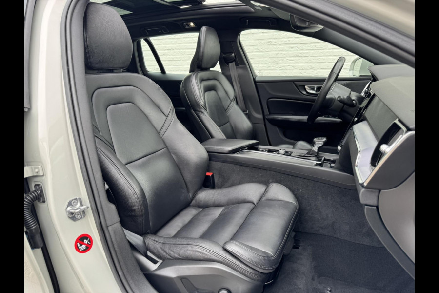 Volvo V60 2.0 D4 Momentum Adaptive cruise Climate control Parkeercamera met sensoren Apple / Android Stoelverwarming Harman Kardon Volvo V60 2.0 D4 Momentum Adaptive cruise Climate control Parkeercamera met sensoren Apple / Android Stoelverwarming Harman Kardon