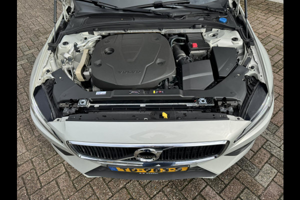 Volvo V60 2.0 D4 Momentum Adaptive cruise Climate control Parkeercamera met sensoren Apple / Android Stoelverwarming Harman Kardon Volvo V60 2.0 D4 Momentum Adaptive cruise Climate control Parkeercamera met sensoren Apple / Android Stoelverwarming Harman Kardon