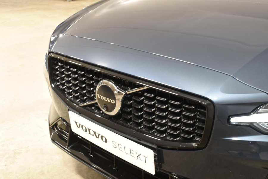 Volvo V60 T6 350PK Automaat Plug-in hybrid AWD Plus Dark Volvo V60 T6 350PK Automaat Plug-in hybrid AWD Plus Dark