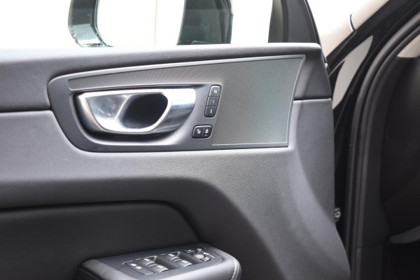 Volvo XC60 T6 350PK Automaat Plug-in Hybrid AWD Plus Dark