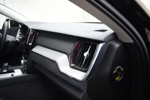Volvo XC60 T6 350PK Automaat Plug-in Hybrid AWD Plus Dark