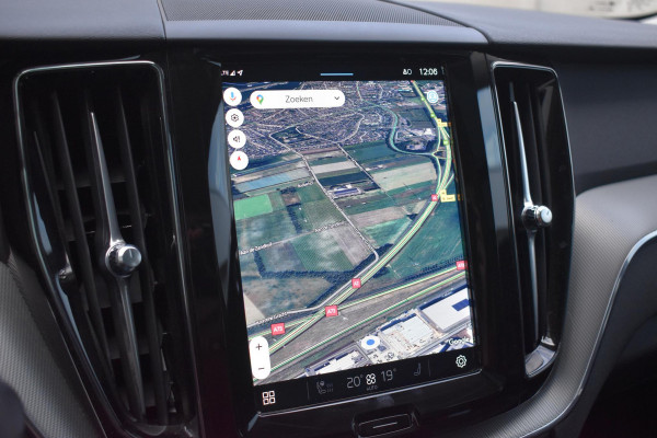 Volvo XC60 T6 350PK Automaat Plug-in Hybrid AWD Plus Dark