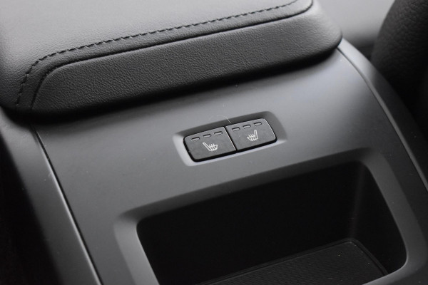 Volvo XC60 T6 350PK Automaat Plug-in Hybrid AWD Plus Dark