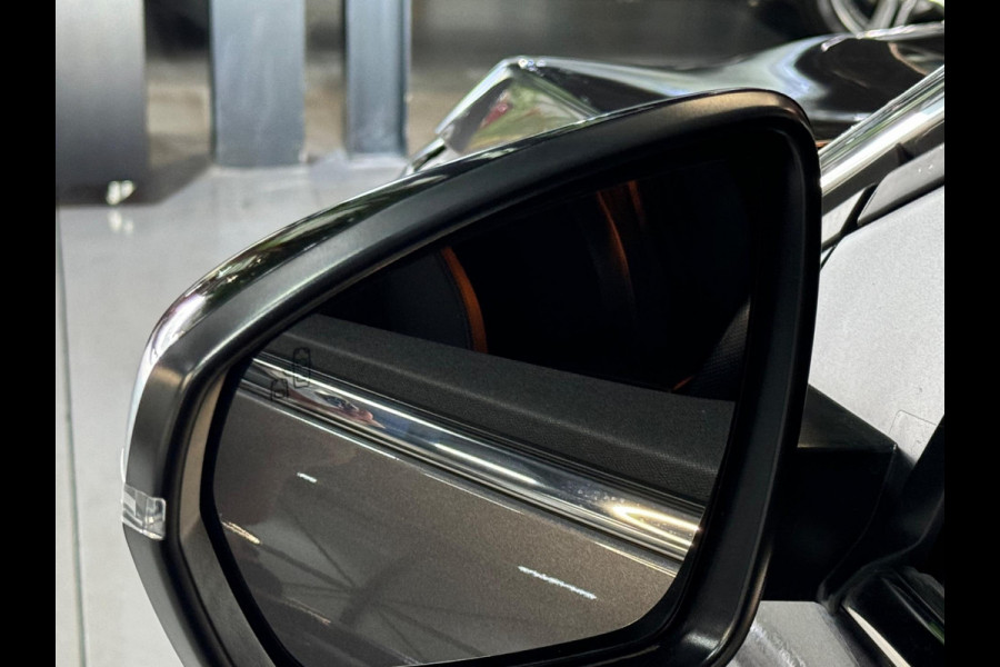 Peugeot 5008 1.2 PureTech GT-Line 7p. Garantie Trekhaak 360 Camera StoelVW Blindspot Elek Achterklep ACC Clima Navi Led Rijklaar Peugeot 5008 1.2 PureTech GT-Line 7p. Garantie Trekhaak 360 Camera StoelVW Blindspot Elek Achterklep ACC Clima Navi Led Rijklaar