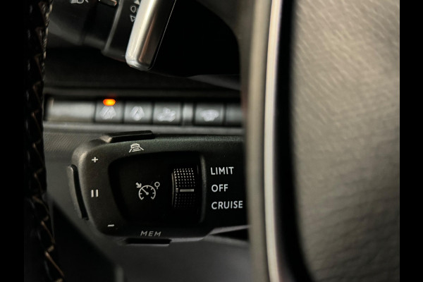 Peugeot 5008 1.2 PureTech GT-Line 7p. Garantie Trekhaak 360 Camera StoelVW Blindspot Elek Achterklep ACC Clima Navi Led Rijklaar Peugeot 5008 1.2 PureTech GT-Line 7p. Garantie Trekhaak 360 Camera StoelVW Blindspot Elek Achterklep ACC Clima Navi Led Rijklaar