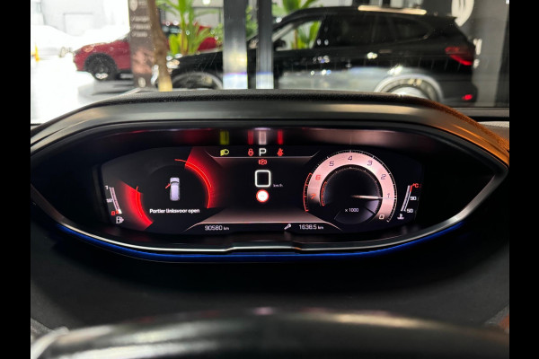 Peugeot 5008 1.2 PureTech GT-Line 7p. Garantie Trekhaak 360 Camera StoelVW Blindspot Elek Achterklep ACC Clima Navi Led Rijklaar Peugeot 5008 1.2 PureTech GT-Line 7p. Garantie Trekhaak 360 Camera StoelVW Blindspot Elek Achterklep ACC Clima Navi Led Rijklaar