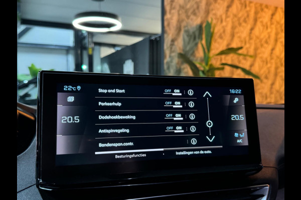 Peugeot 5008 1.2 PureTech GT-Line 7p. Garantie Trekhaak 360 Camera StoelVW Blindspot Elek Achterklep ACC Clima Navi Led Rijklaar Peugeot 5008 1.2 PureTech GT-Line 7p. Garantie Trekhaak 360 Camera StoelVW Blindspot Elek Achterklep ACC Clima Navi Led Rijklaar