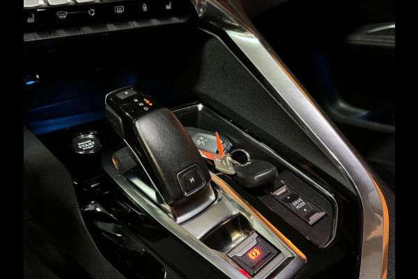 Peugeot 5008 1.2 PureTech GT-Line 7p. Garantie Trekhaak 360 Camera StoelVW Blindspot Elek Achterklep ACC Clima Navi Led Rijklaar Peugeot 5008 1.2 PureTech GT-Line 7p. Garantie Trekhaak 360 Camera StoelVW Blindspot Elek Achterklep ACC Clima Navi Led Rijklaar