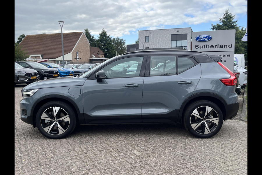 Volvo XC40 1.5 T5 Recharge R-Design 262pk | ZUID | Parking pack | 1.800 Kg trekgewicht Volvo XC40 1.5 T5 Recharge R-Design 262pk | ZUID | Parking pack | 1.800 Kg trekgewicht