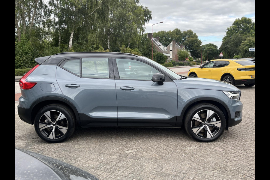 Volvo XC40 1.5 T5 Recharge R-Design 262pk | ZUID | Parking pack | 1.800 Kg trekgewicht Volvo XC40 1.5 T5 Recharge R-Design 262pk | ZUID | Parking pack | 1.800 Kg trekgewicht