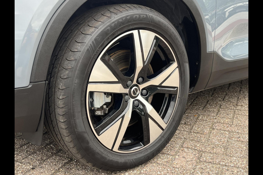 Volvo XC40 1.5 T5 Recharge R-Design 262pk | ZUID | Parking pack | 1.800 Kg trekgewicht Volvo XC40 1.5 T5 Recharge R-Design 262pk | ZUID | Parking pack | 1.800 Kg trekgewicht