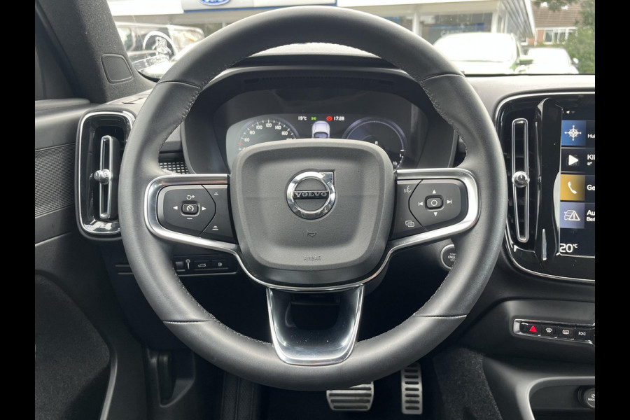 Volvo XC40 1.5 T5 Recharge R-Design 262pk | ZUID | Parking pack | 1.800 Kg trekgewicht Volvo XC40 1.5 T5 Recharge R-Design 262pk | ZUID | Parking pack | 1.800 Kg trekgewicht