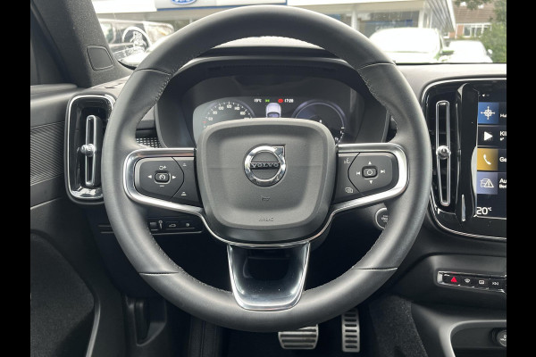 Volvo XC40 1.5 T5 Recharge R-Design 262pk | ZUID | Parking pack | 1.800 Kg trekgewicht Volvo XC40 1.5 T5 Recharge R-Design 262pk | ZUID | Parking pack | 1.800 Kg trekgewicht