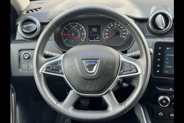 Dacia Duster 1.3 TCe Prestige Achteruitrijcamera Cruisecontrol Climatecontrol LED Apple / Android all-season banden Dodehoek Dacia Duster 1.3 TCe Prestige Achteruitrijcamera Cruisecontrol Climatecontrol LED Apple / Android all-season banden Dodehoek
