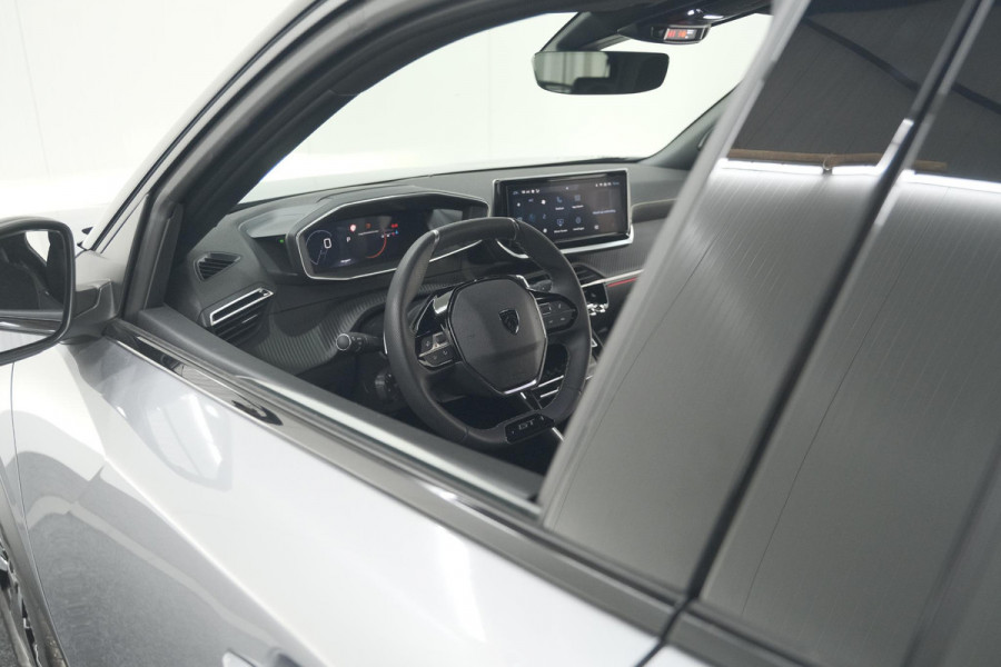 Peugeot 2008 PureTech 130 EAT8 GT | 360 Camera | Stoelmassage | Adaptieve Cruise Control | Dodehoekdetectie Peugeot 2008 PureTech 130 EAT8 GT | 360 Camera | Stoelmassage | Adaptieve Cruise Control | Dodehoekdetectie