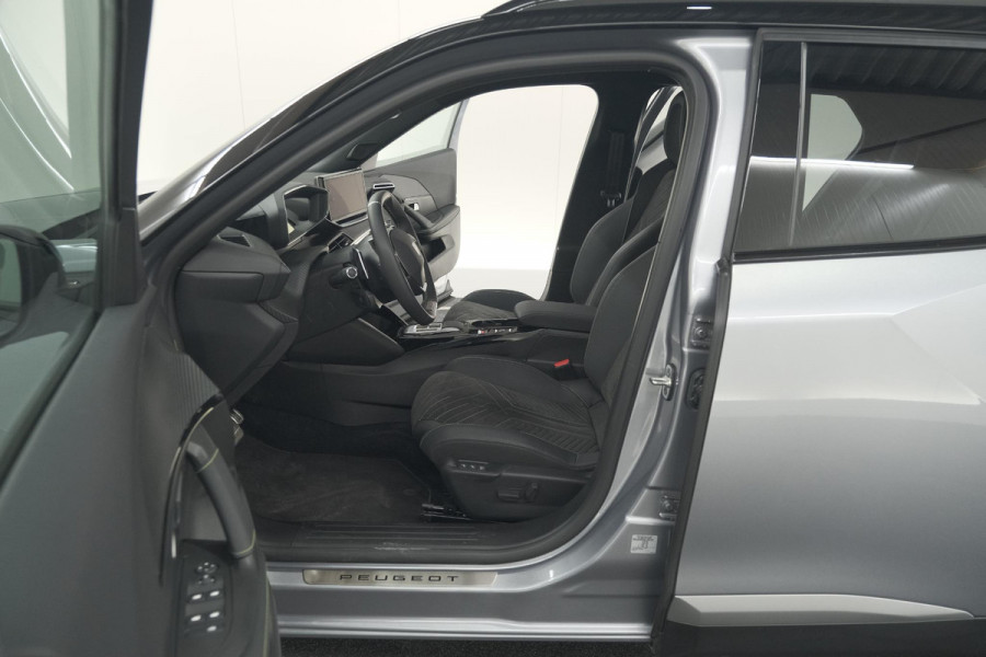 Peugeot 2008 PureTech 130 EAT8 GT | 360 Camera | Stoelmassage | Adaptieve Cruise Control | Dodehoekdetectie Peugeot 2008 PureTech 130 EAT8 GT | 360 Camera | Stoelmassage | Adaptieve Cruise Control | Dodehoekdetectie