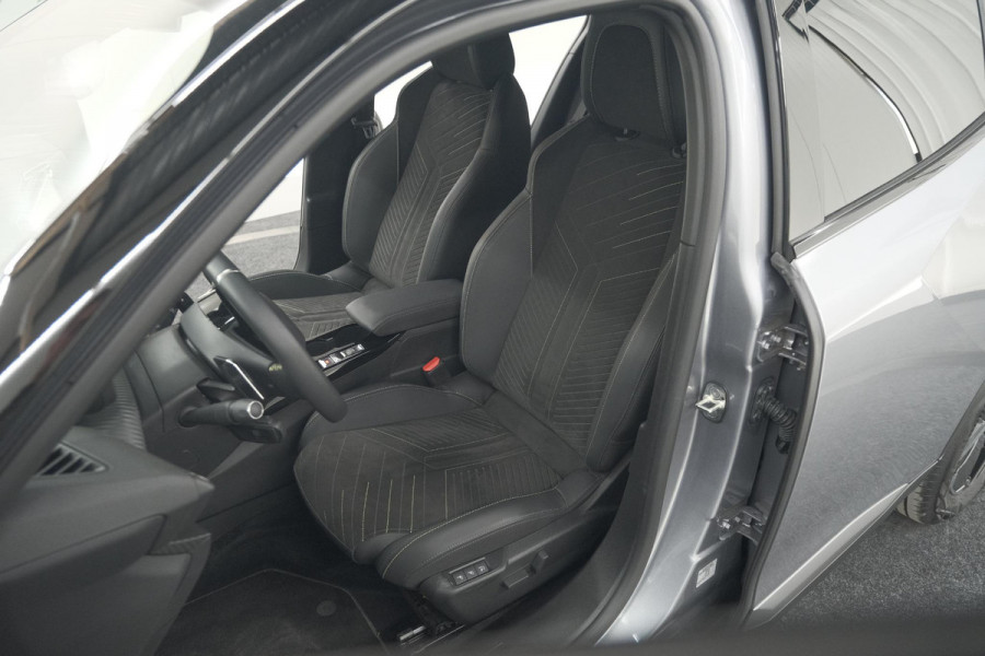 Peugeot 2008 PureTech 130 EAT8 GT | 360 Camera | Stoelmassage | Adaptieve Cruise Control | Dodehoekdetectie Peugeot 2008 PureTech 130 EAT8 GT | 360 Camera | Stoelmassage | Adaptieve Cruise Control | Dodehoekdetectie