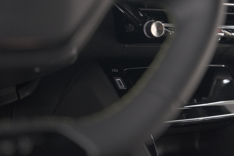 Peugeot 2008 PureTech 130 EAT8 GT | 360 Camera | Stoelmassage | Adaptieve Cruise Control | Dodehoekdetectie Peugeot 2008 PureTech 130 EAT8 GT | 360 Camera | Stoelmassage | Adaptieve Cruise Control | Dodehoekdetectie