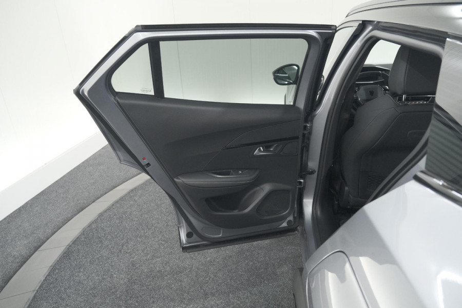 Peugeot 2008 PureTech 130 EAT8 GT | 360 Camera | Stoelmassage | Adaptieve Cruise Control | Dodehoekdetectie Peugeot 2008 PureTech 130 EAT8 GT | 360 Camera | Stoelmassage | Adaptieve Cruise Control | Dodehoekdetectie