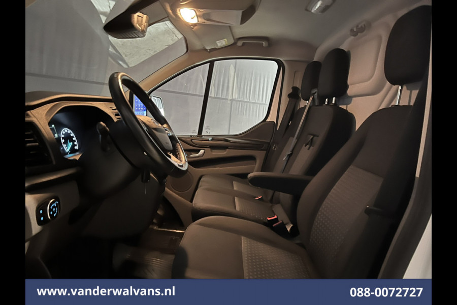 Ford Transit Custom 2.0 TDCI L2H1 Euro6 Airco | Camera | Navigatie | LED | Android Auto | Cruisecontrol | Stoelverwarming 2800kg trekvermogen, Verwarmde voorruit, Parkeersensoren, Bijrijdersbank