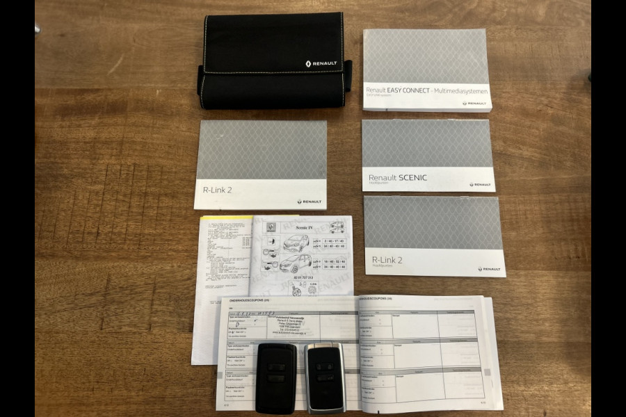 Renault Grand Scénic 1.3 TCe Limited 7-Persoons Navi, Trekhaak, 1e Eigenaar Renault Grand Scénic 1.3 TCe Limited 7-Persoons Navi, Trekhaak, 1e Eigenaar