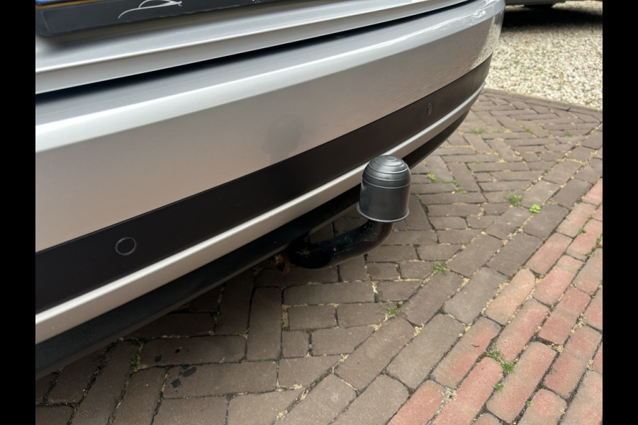 Renault Grand Scénic 1.3 TCe Limited 7-Persoons Navi, Trekhaak, 1e Eigenaar Renault Grand Scénic 1.3 TCe Limited 7-Persoons Navi, Trekhaak, 1e Eigenaar