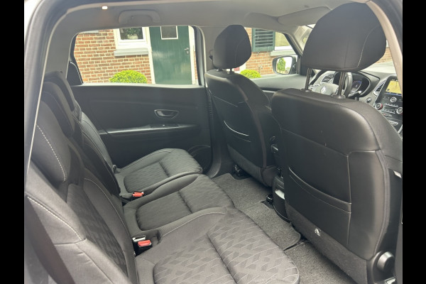 Renault Grand Scénic 1.3 TCe Limited 7-Persoons Navi, Trekhaak, 1e Eigenaar Renault Grand Scénic 1.3 TCe Limited 7-Persoons Navi, Trekhaak, 1e Eigenaar