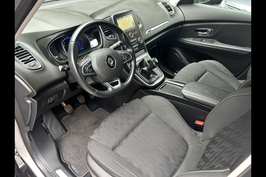 Renault Grand Scénic 1.3 TCe Limited 7-Persoons Navi, Trekhaak, 1e Eigenaar Renault Grand Scénic 1.3 TCe Limited 7-Persoons Navi, Trekhaak, 1e Eigenaar