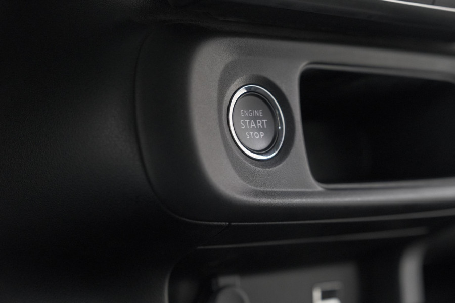 Citroën C3 PureTech 110 Max | Keyless entry/start | Camera | Navigatie | Parkeersensoren | Apple Carplay Citroën C3 PureTech 110 Max | Keyless entry/start | Camera | Navigatie | Parkeersensoren | Apple Carplay